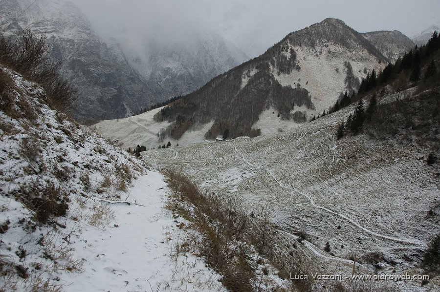 06-SENTIERO E VALLE DI LIZZOLA.jpg